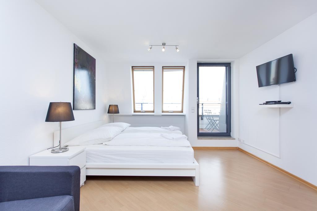 The Danziger, 2 Unique Lofty Style Units In Prenzlauerberg Apartment Berlin Bilik gambar